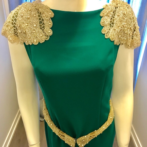 Dresses & Skirts - Green dress